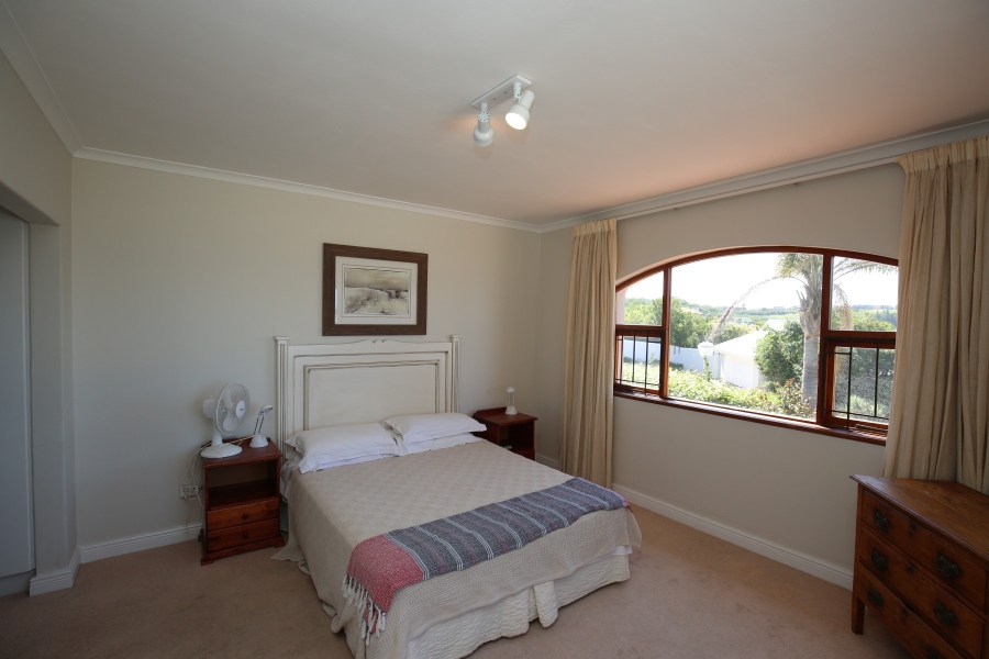 4 Bedroom Property for Sale in Bowtie Western Cape